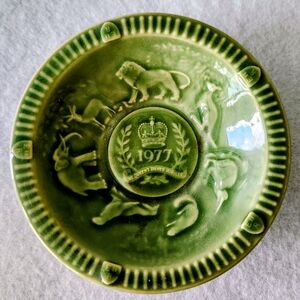 Green Commemorative Dish